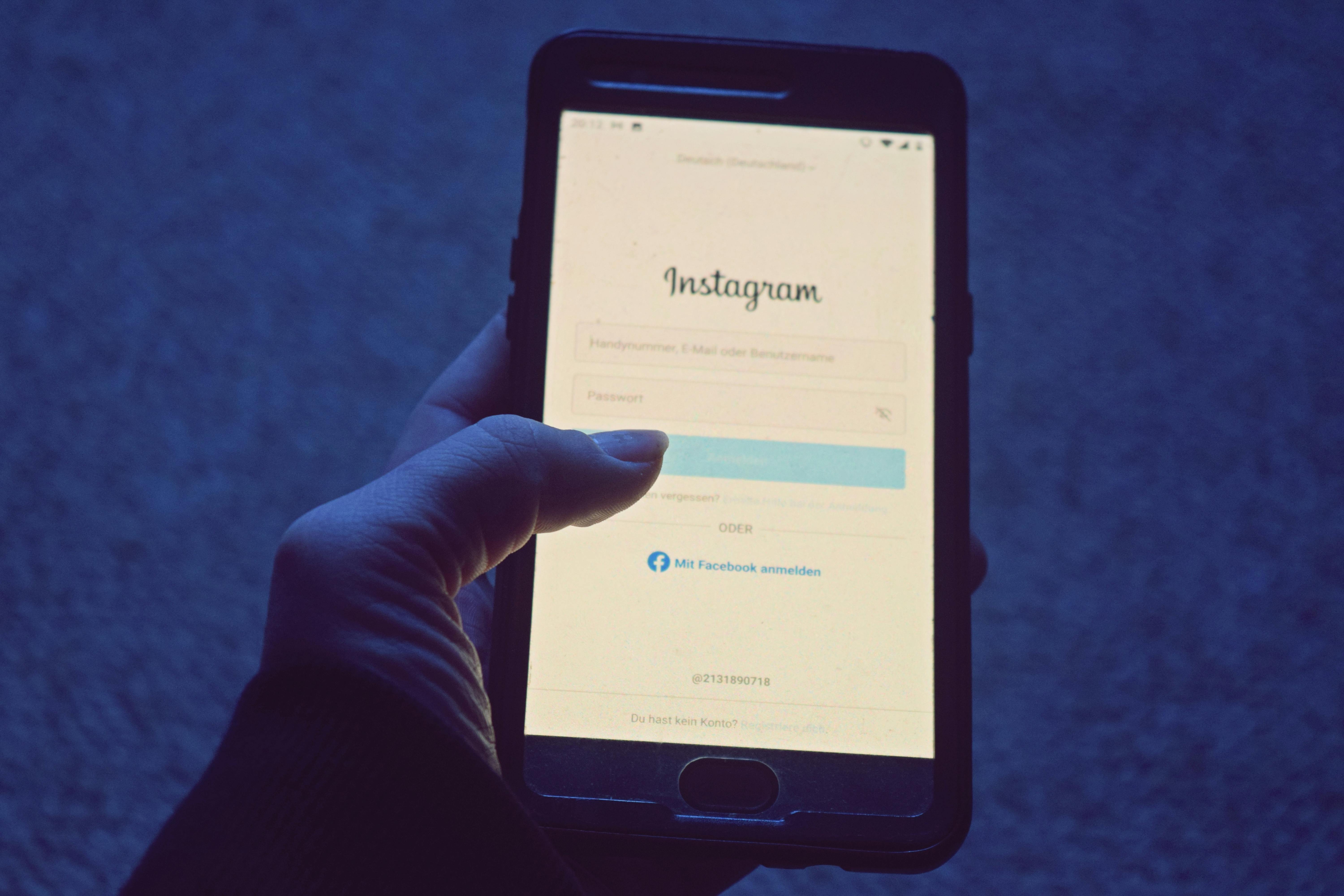 インスタで効率的にフォロワーを増やすならフォロワー購入